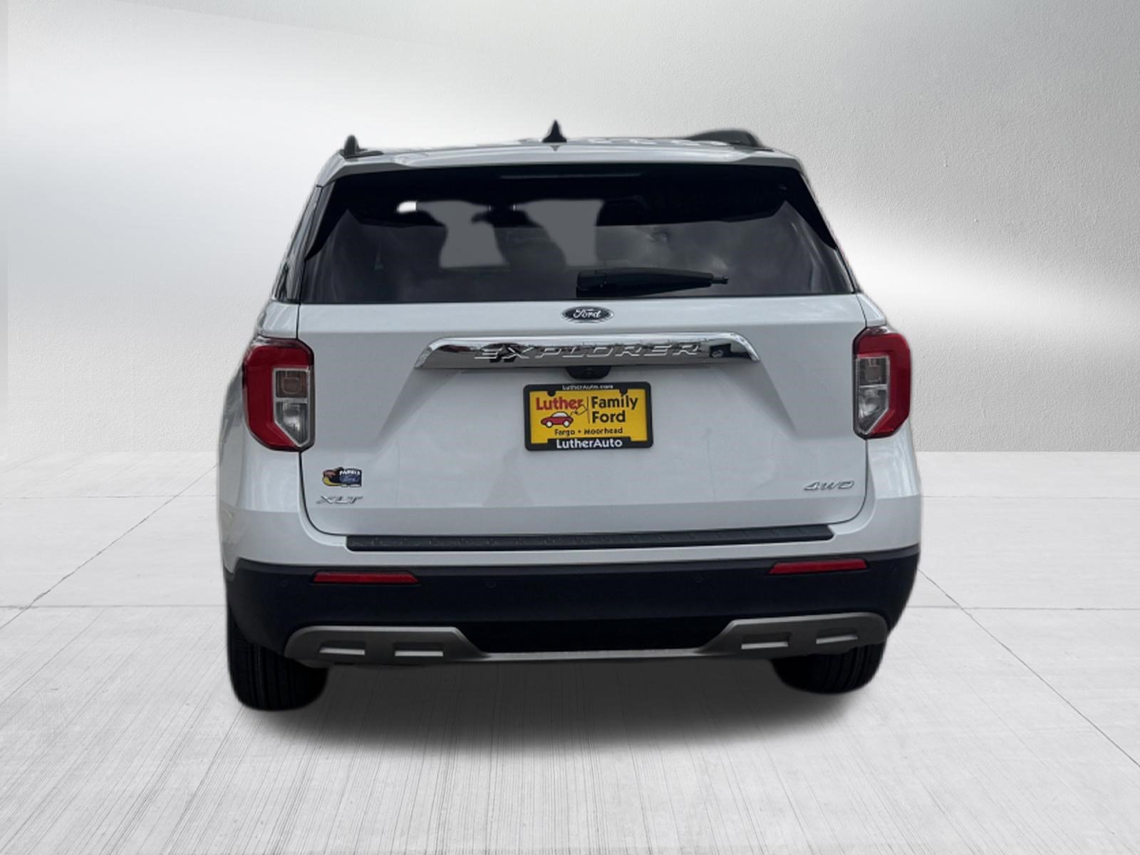 Certified 2023 Ford Explorer XLT w/ Equipment Group 202A AWD/4WD image 6