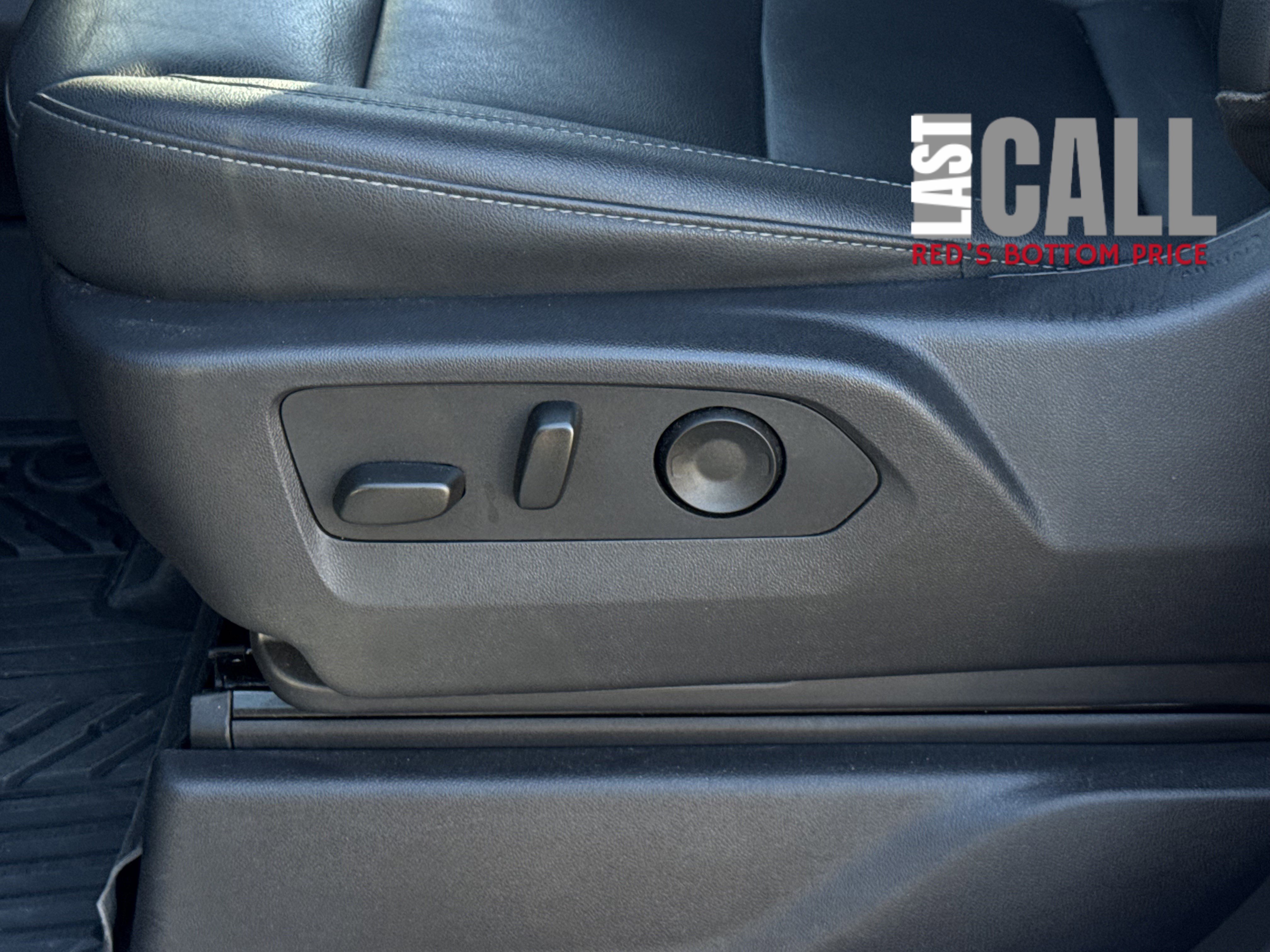 Used 2025 Chevrolet Silverado 1500 LT Trail Boss w/ Convenience Package II image 18