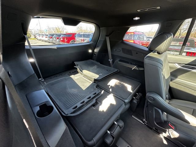 Used 2023 Cadillac XT6 Premium Luxury w/ Technology Package image 40