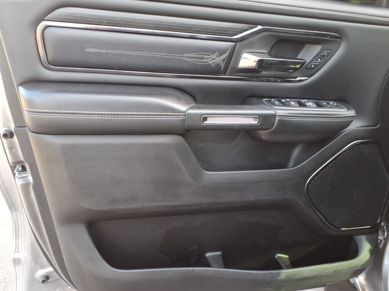 Used 2022 RAM 1500 Limited w/ Body Color Bumper Group AWD/4WD image 12