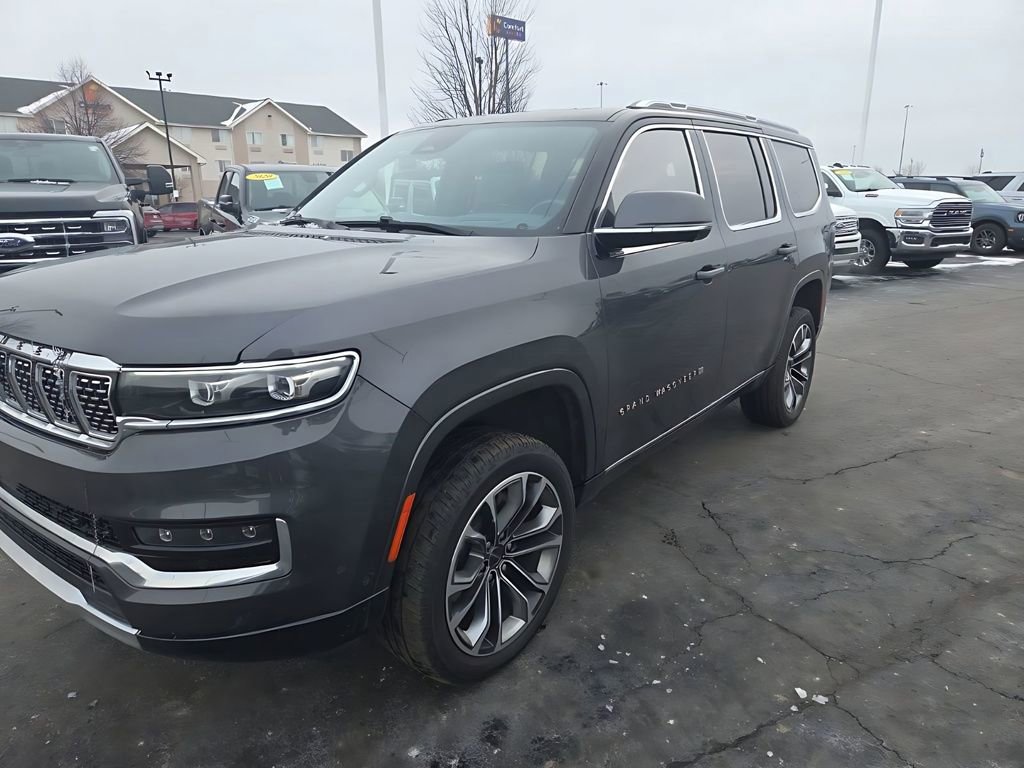 Used 2022 Jeep Grand Wagoneer Series III w/ Rear Seat Video Group 1 image 2