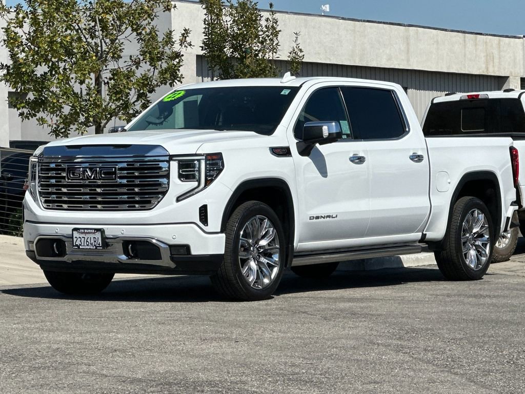 Used 2022 GMC Sierra 1500 Denali w/ Denali Reserve Package AWD/4WD image 7