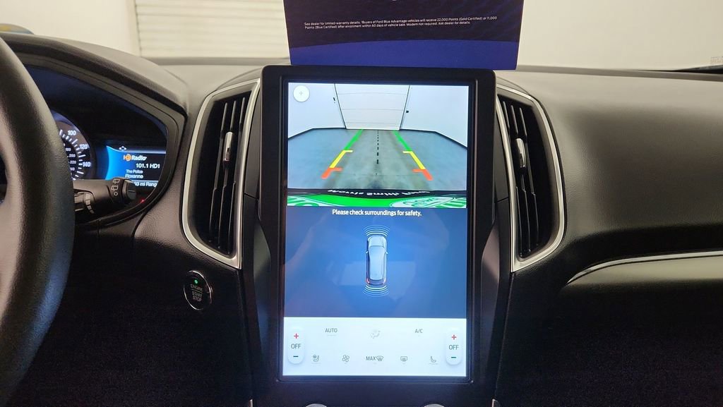 Certified 2024 Ford Edge Titanium image 27