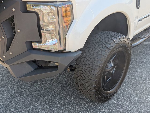 Certified 2019 Ford F250 Lariat w/ Lariat Ultimate Package AWD/4WD image 10