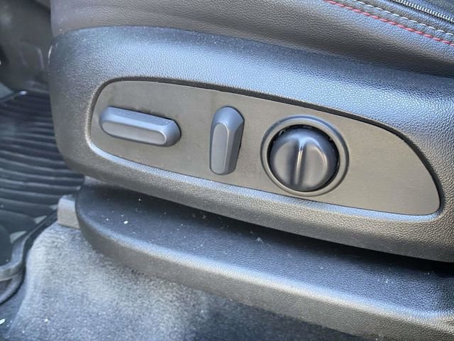 Used 2022 Chevrolet Traverse RS AWD/4WD image 18