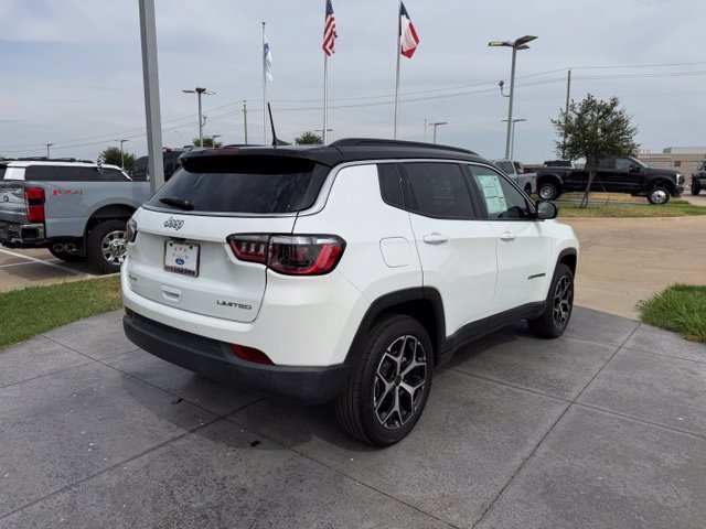 Used 2026 Jeep Compass Limited AWD/4WD image 7