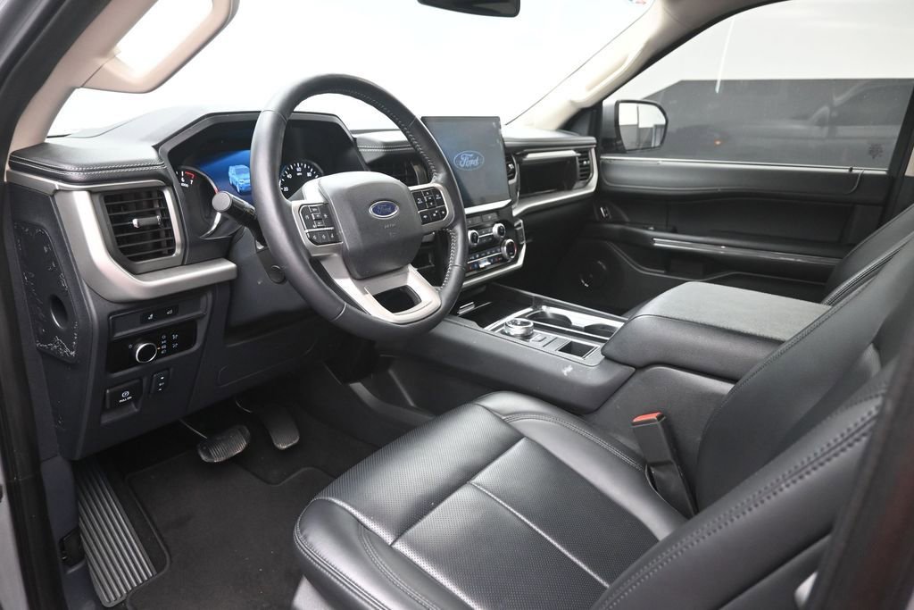 Certified 2024 Ford Expedition Max XLT RWD image 19