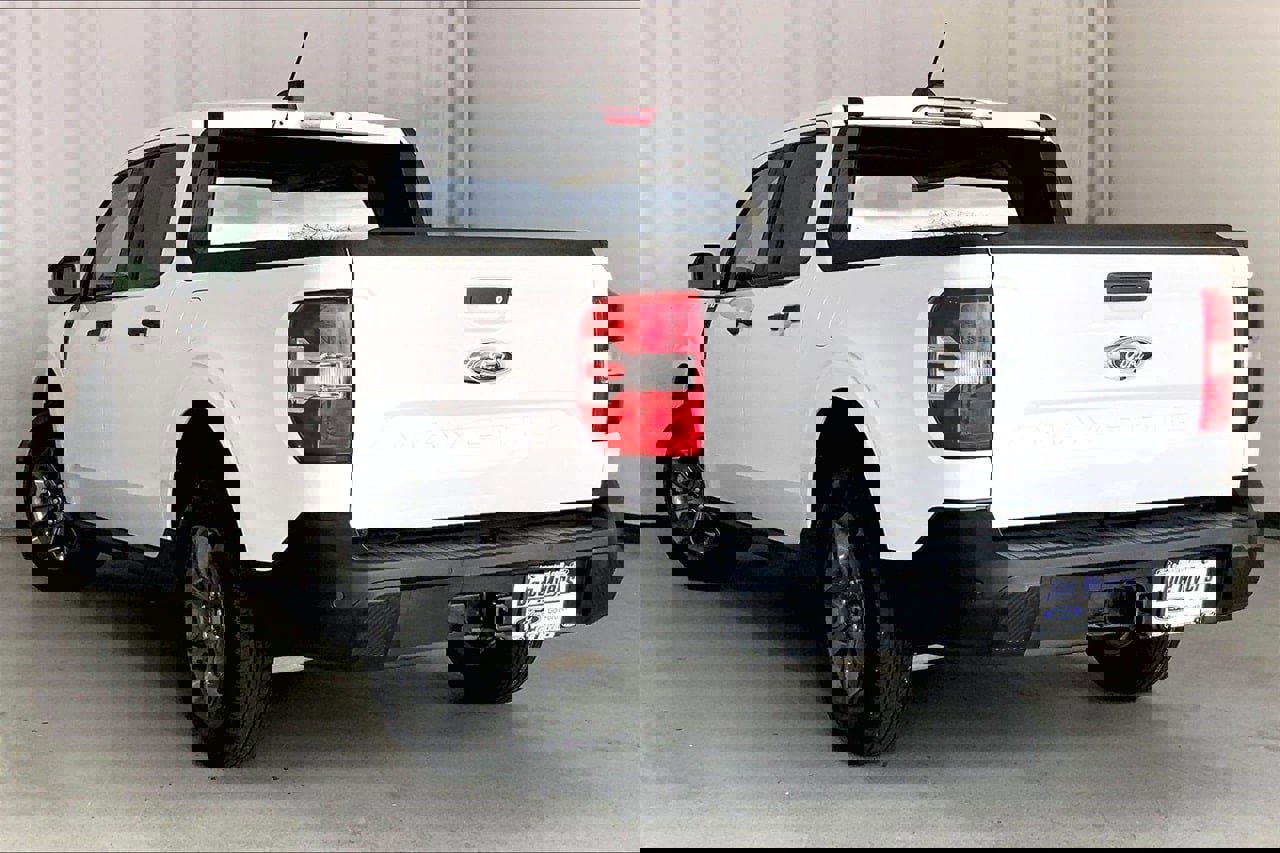 Certified 2025 Ford Maverick XLT w/ Equipment Group 302A image 2