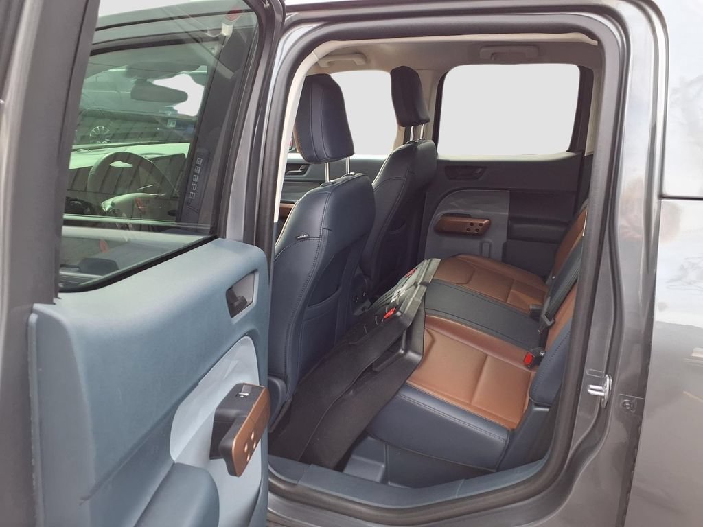 Certified 2022 Ford Maverick Lariat w/ Lariat Luxury Package AWD/4WD image 28