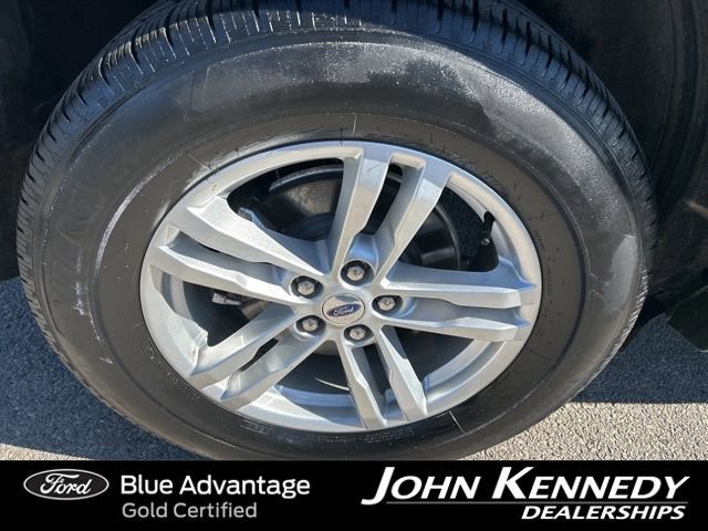 Certified 2023 Ford Explorer XLT w/ Equipment Group 202A image 9