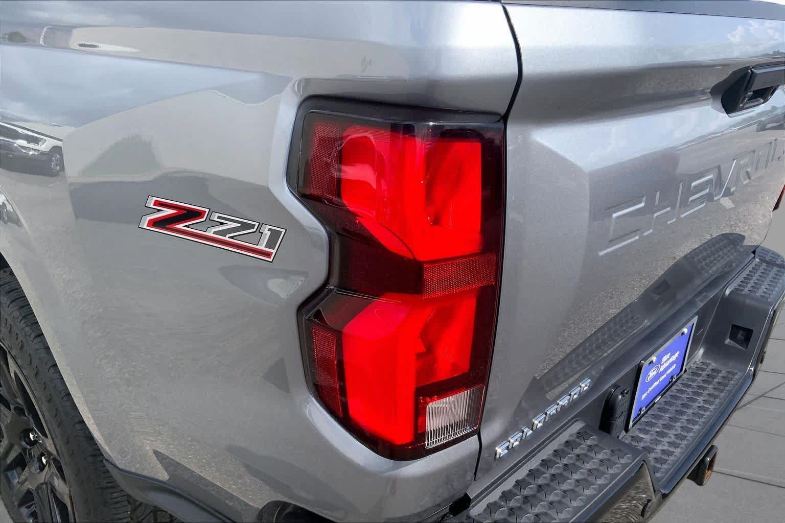 Used 2025 Chevrolet Colorado Z71 w/ Z71 Convenience Package 2 AWD/4WD image 29