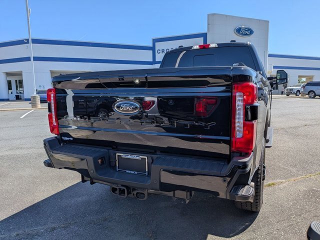 Certified 2025 Ford F250 Lariat w/ Lariat Ultimate Package AWD/4WD image 4