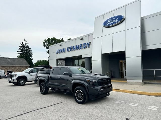 Used 2024 Toyota Tacoma TRD Sport AWD/4WD image 23