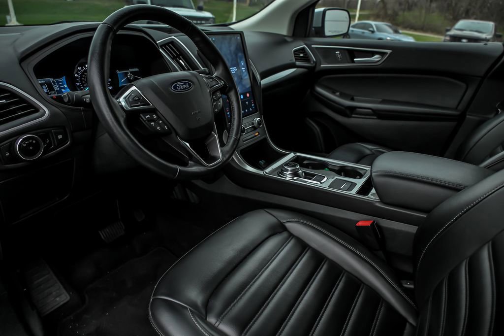 Certified 2024 Ford Edge SEL image 16