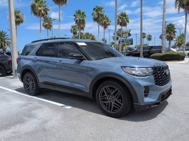 Certified 2025 Ford Explorer ST AWD/4WD image 2