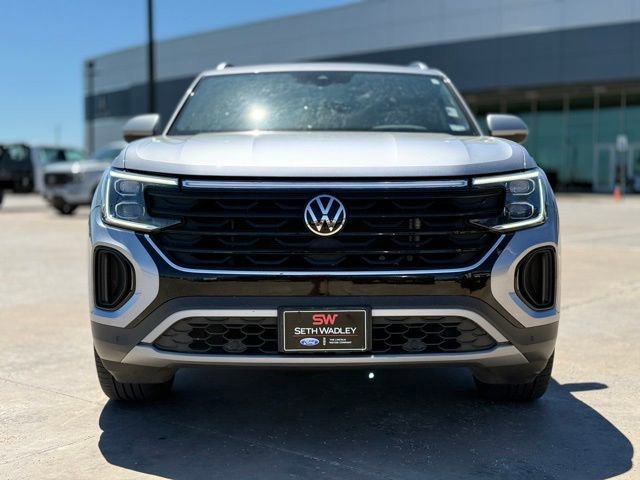 Used 2024 Volkswagen Atlas Cross Sport SEL AWD/4WD image 8