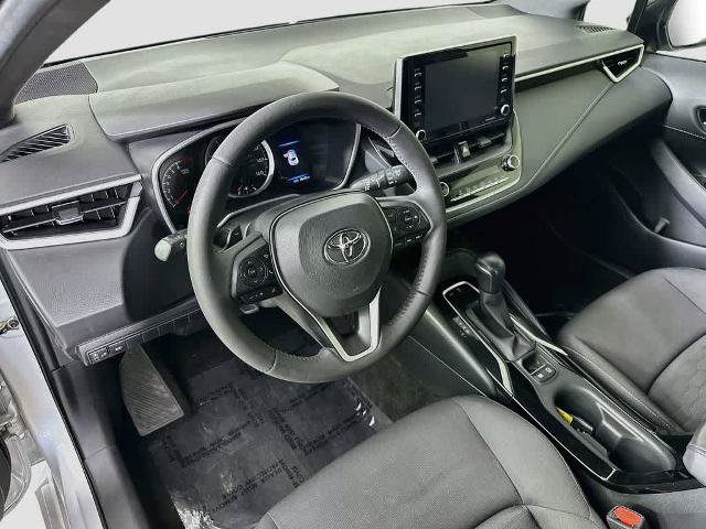 Used 2020 Toyota Corolla SE FWD image 2