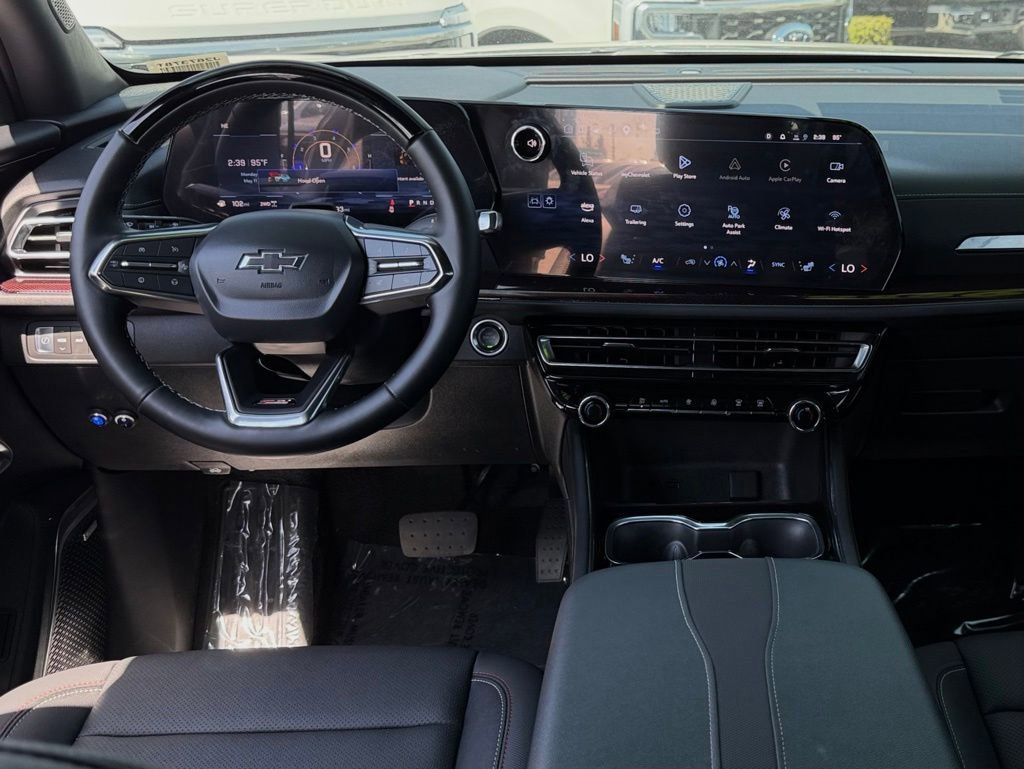 Used 2025 Chevrolet Traverse Z71 w/ Enhanced Driving Package AWD/4WD image 29
