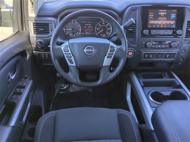 Used 2024 Nissan Titan SV w/ SV Convenience Package image 16
