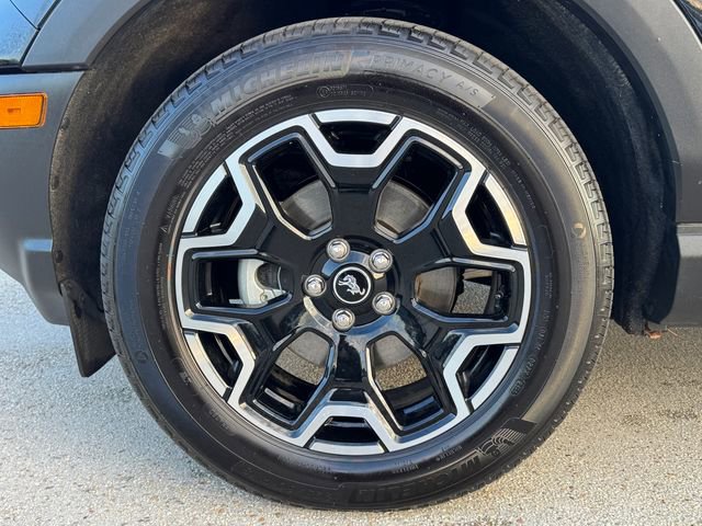 Certified 2025 Ford Bronco Sport Outer Banks w/ Outer Banks Tech Package+ AWD/4WD image 13