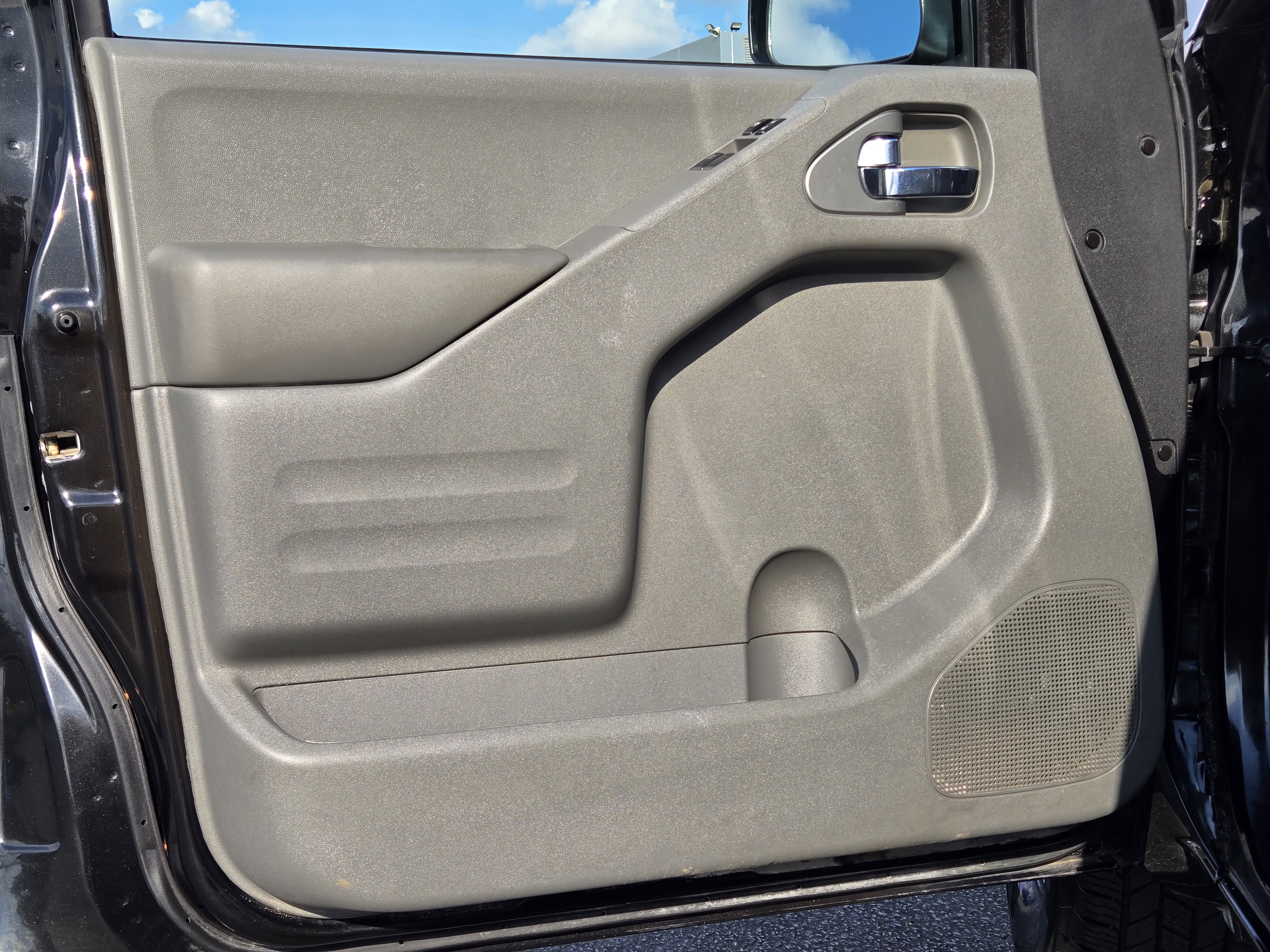 Used 2021 Nissan Frontier S w/ S Utility Package image 14