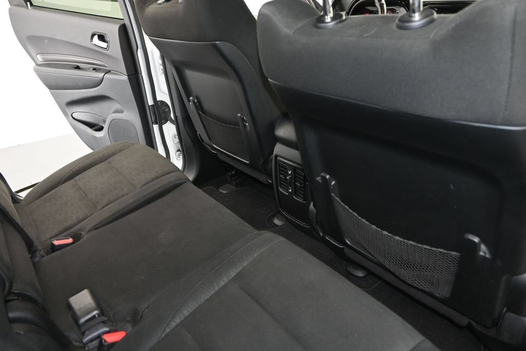 Used 2024 Dodge Durango SXT AWD/4WD image 16
