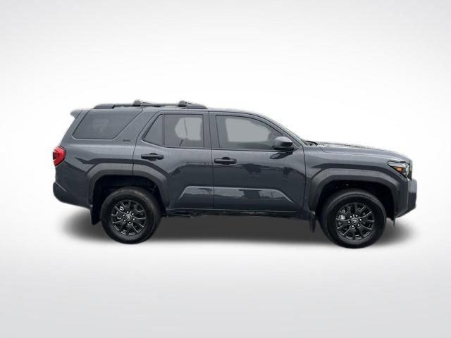 Used 2025 Toyota 4Runner SR5 AWD/4WD image 12