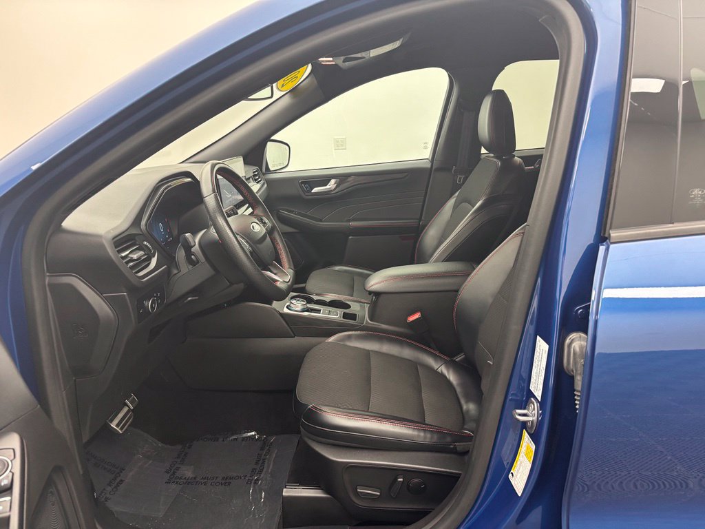 Certified 2023 Ford Escape ST-Line Elite AWD/4WD image 22