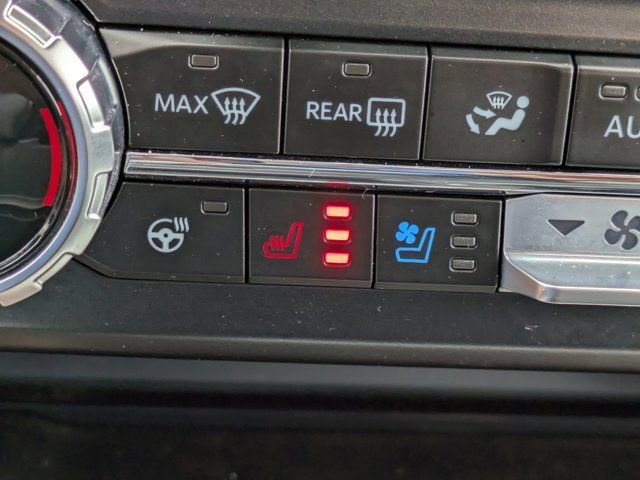 Certified 2024 Ford F250 Lariat w/ Black Appearance Package image 29