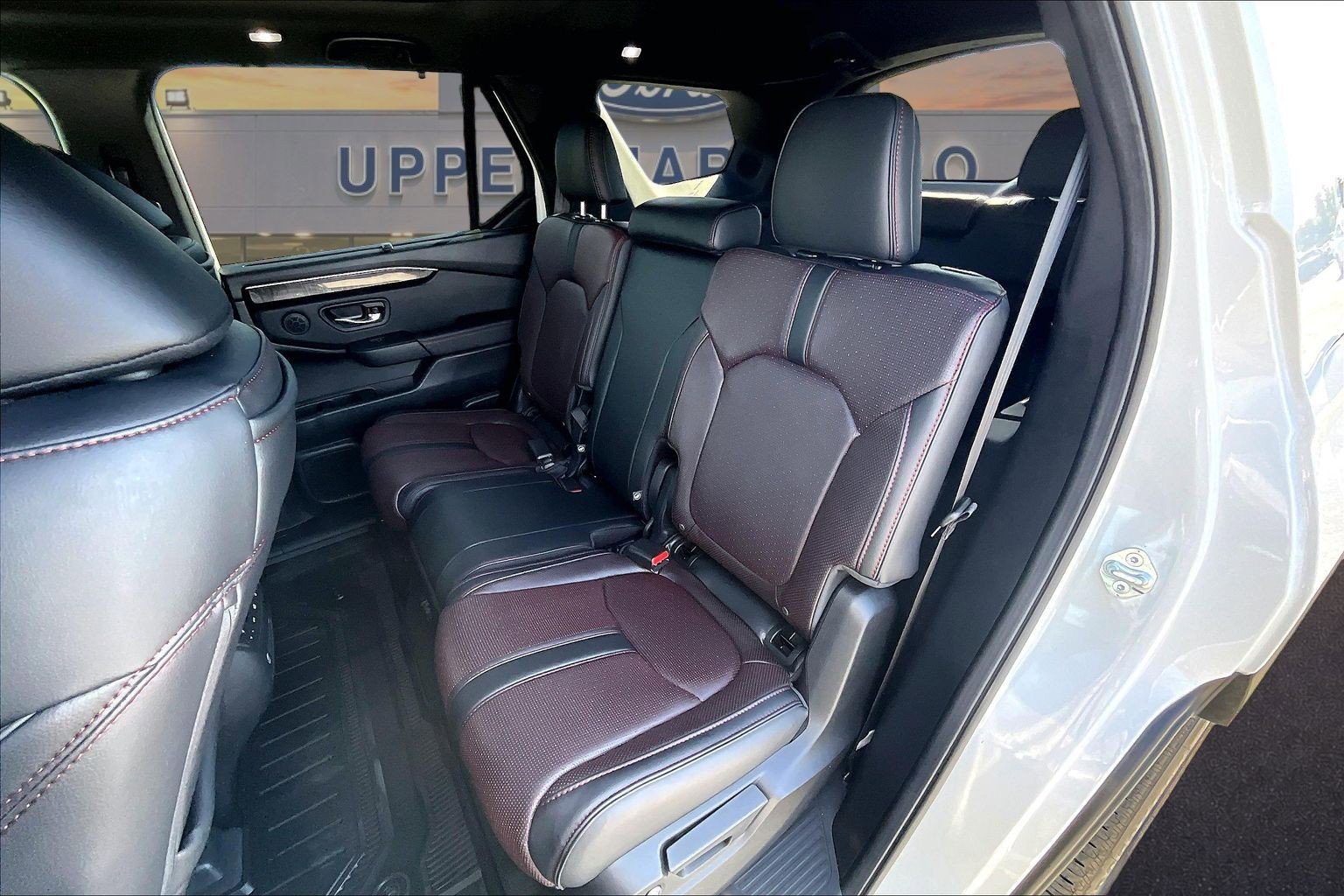Used 2025 Honda Pilot Black Edition image 26