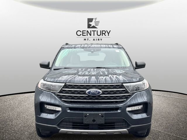 Certified 2022 Ford Explorer XLT w/ Equipment Group 202A image 6
