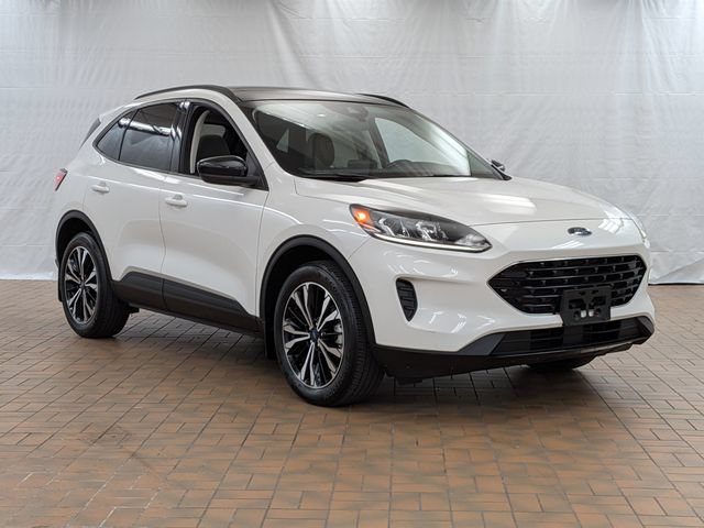 Certified 2022 Ford Escape SE w/ SE Sport Appearance Package