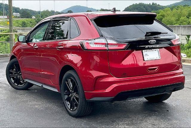 Certified 2022 Ford Edge ST-Line AWD/4WD image 12