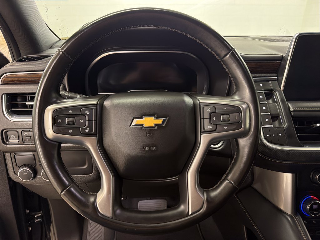 Used 2024 Chevrolet Suburban Premier RWD image 18