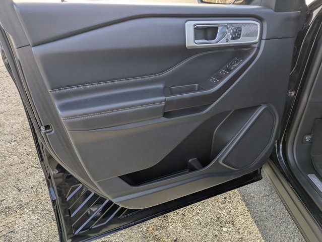 Certified 2020 Ford Explorer Limited w/ Class III Trailer Tow Package image 12