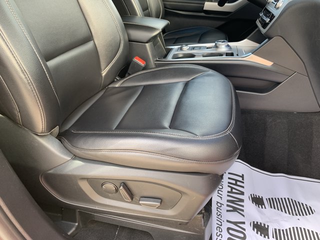 Certified 2021 Ford Explorer XLT w/ Equipment Group 202A AWD/4WD image 17
