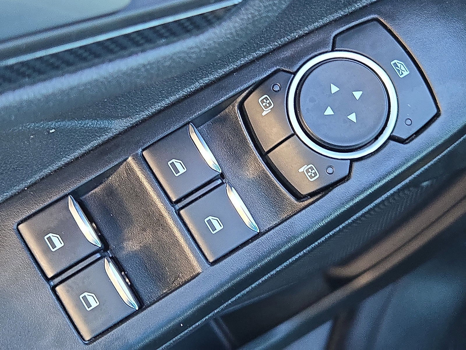 Certified 2025 Ford Escape ST-Line w/ Equipment Group 301A image 10