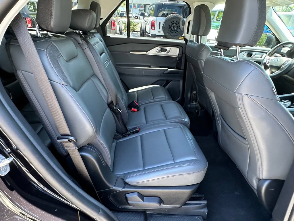 Certified 2026 Ford Explorer Active w/ Active Comfort Package RWD image 20
