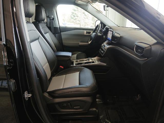 Certified 2023 Ford Explorer XLT w/ Equipment Group 202A image 19