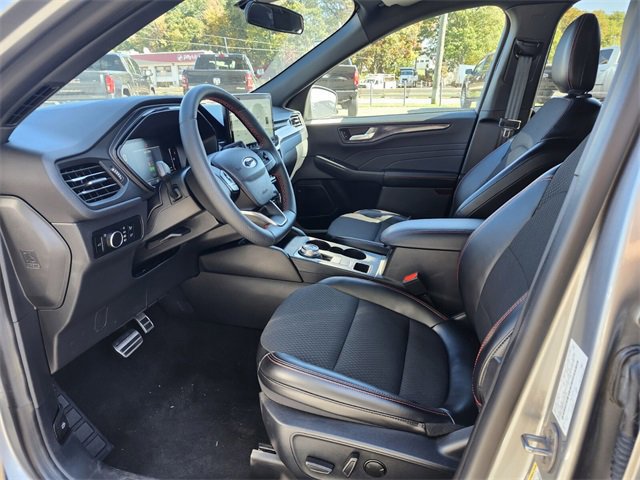 Certified 2024 Ford Escape ST-Line w/ Tech Pack #1 image 18