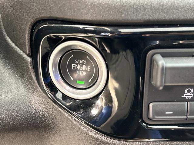 Used 2023 Chevrolet Silverado 1500 LTZ w/ LTZ Premium Package image 33