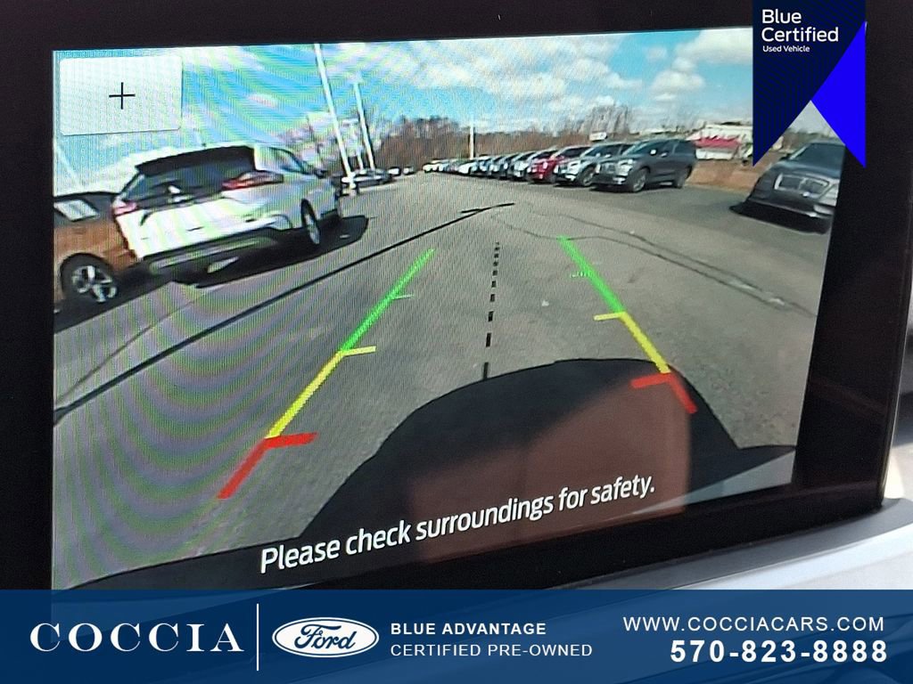 Certified 2022 Ford Escape SE w/ SE Sport Appearance Package image 17