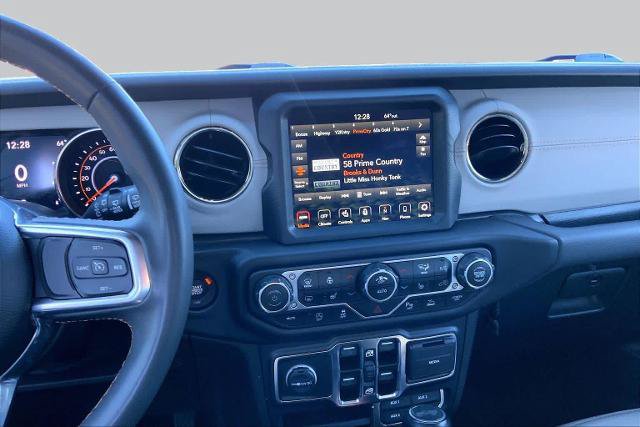 Used 2023 Jeep Wrangler Unlimited Sahara AWD/4WD image 7