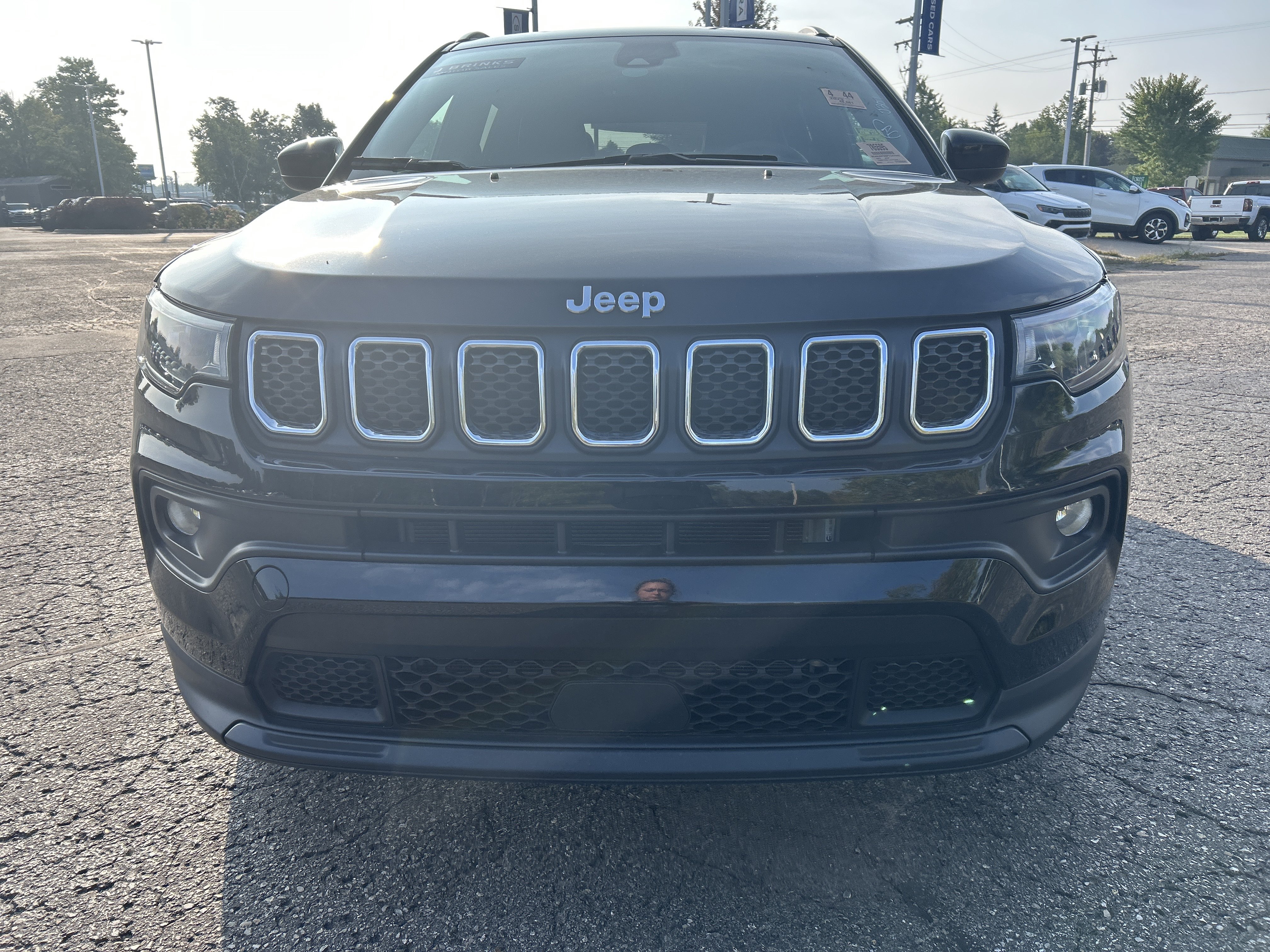 Used 2023 Jeep Compass Latitude AWD/4WD image 9
