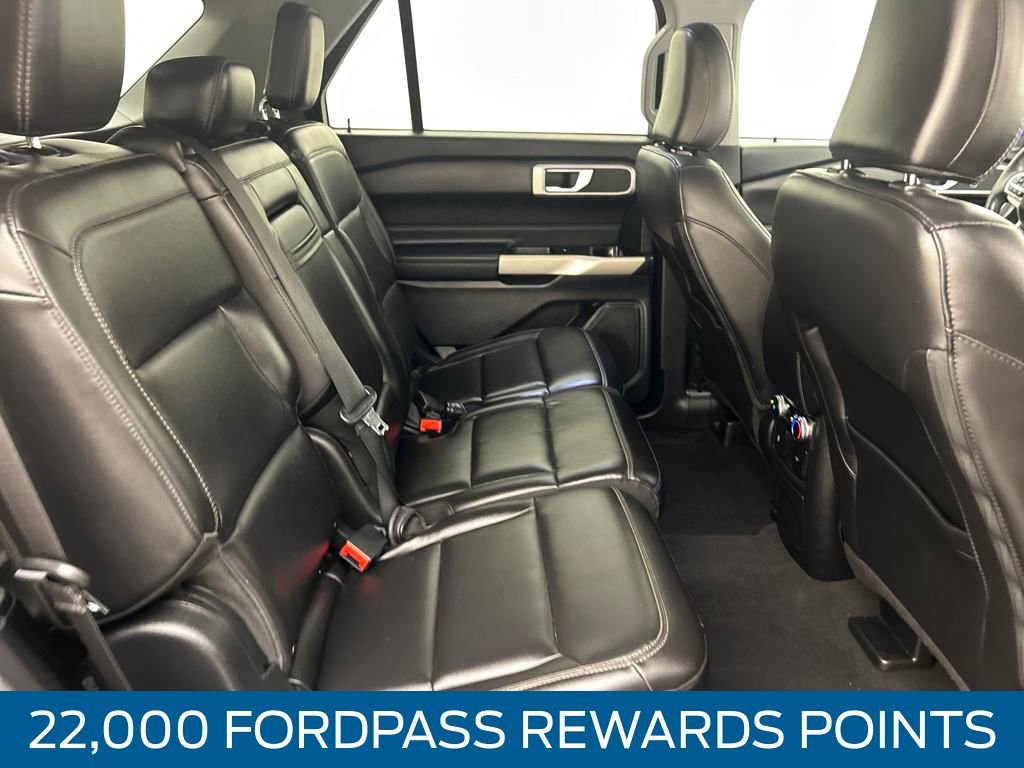 Certified 2022 Ford Explorer XLT w/ Equipment Group 202A image 19