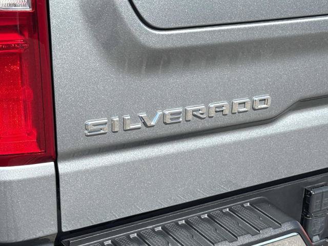 Used 2023 Chevrolet Silverado 1500 LTZ AWD/4WD image 11