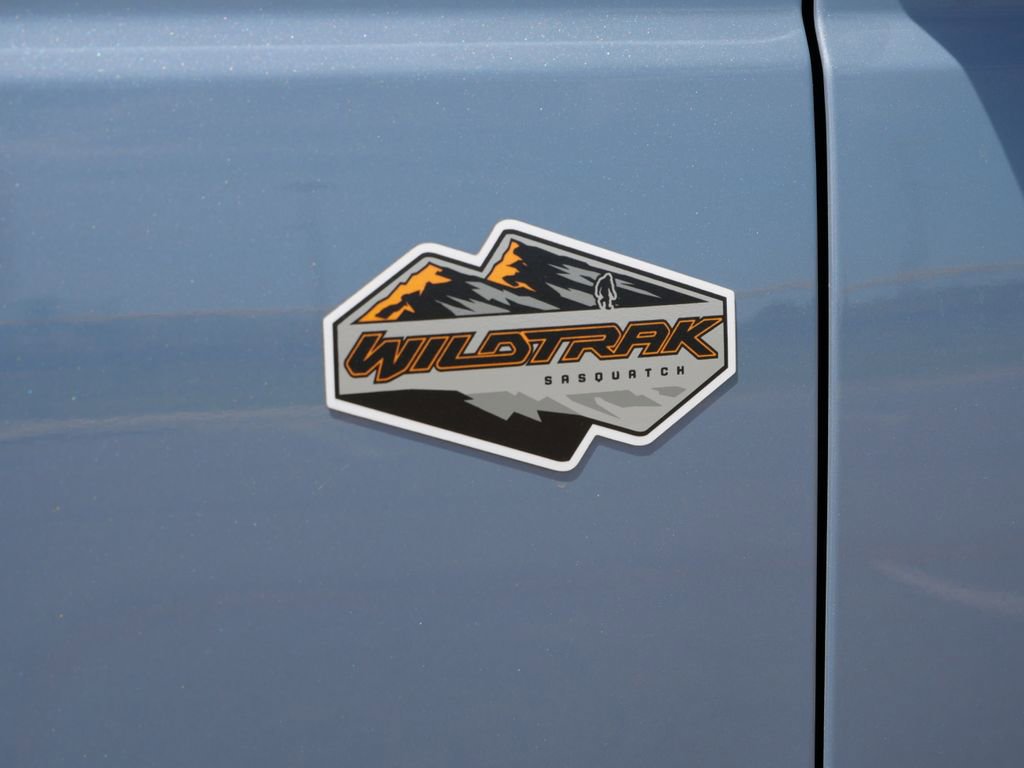 Certified 2024 Ford Bronco Wildtrak AWD/4WD image 11