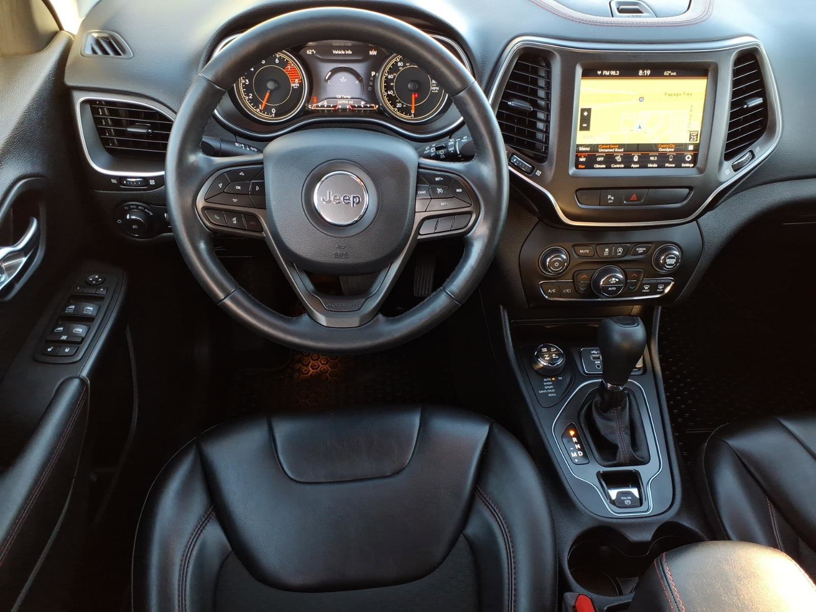 Used 2020 Jeep Cherokee Trailhawk w/ Comfort/Convenience Group image 17