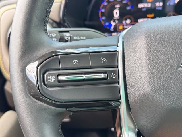 Used 2025 Chevrolet Colorado ZR2 w/ Technology Package AWD/4WD image 20