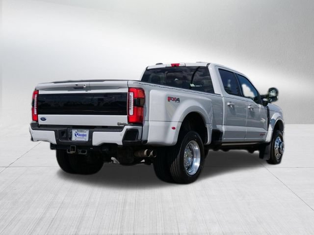 Certified 2026 Ford F450 Platinum w/ FX4 Off-Road Package AWD/4WD image 3